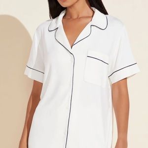 Eberjey Gisele Relaxed PJ set. Size M. Top is short sleeve, bottoms are long.